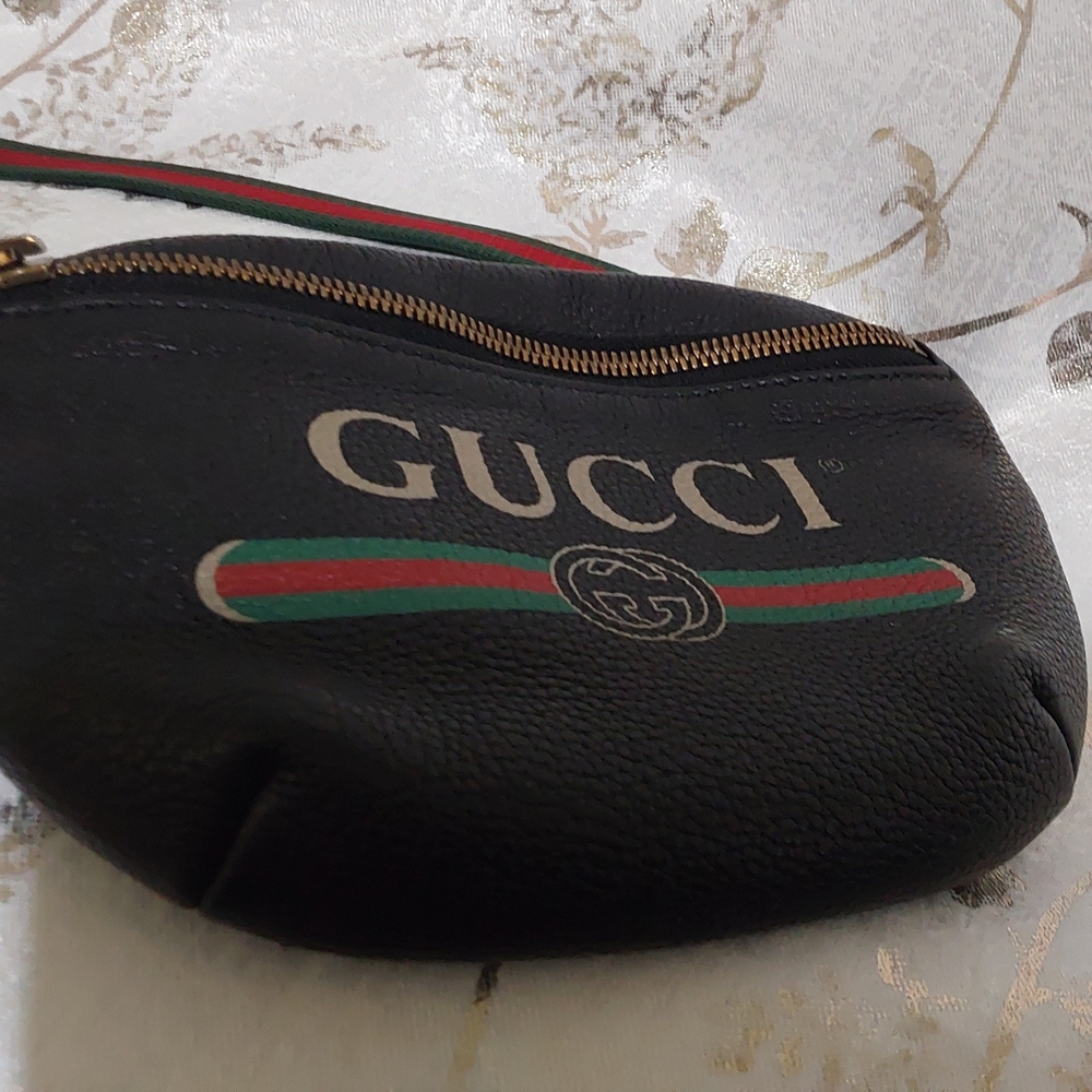 Gucci Black Leather Belt Bag with Sherrry Line Signature Strap Comes With COA